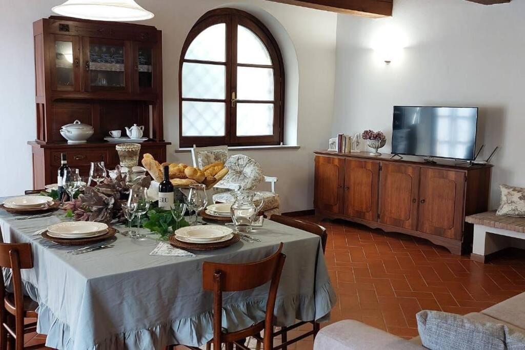 Lajatico Rentals - Casa Di Alice Nel Borgo Exterior foto